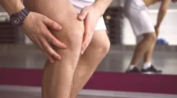 Exercices complexes pour les articulations du genou et les muscles - restaurer et renforcer